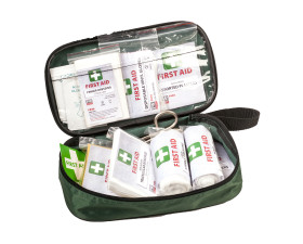 Jármű elsősegély doboz 8